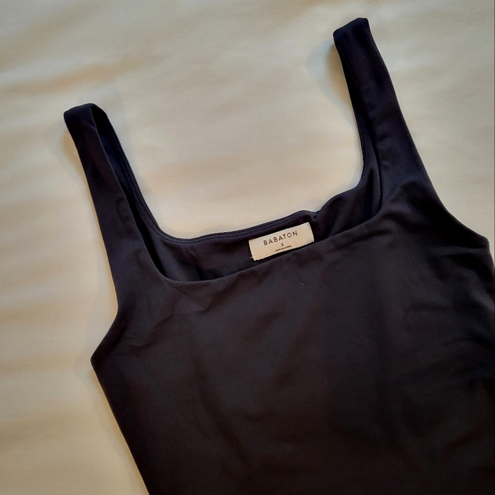 BabatonContour Squareneck Bodysuit